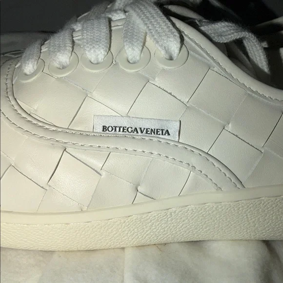 Bottega Veneta White Woven Sneakers - Picture 5 of 10